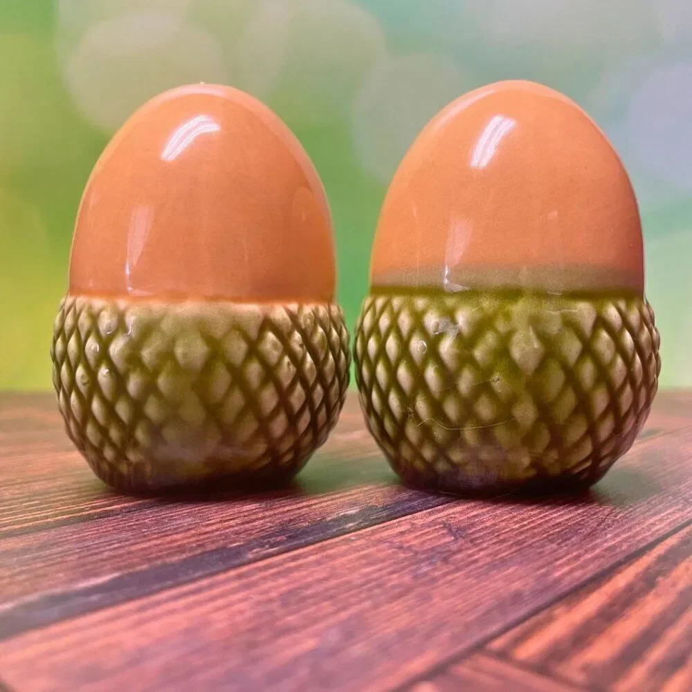Vintage 1950s Acorn Salt & Pepper Shakers